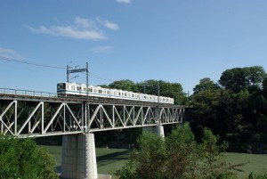 鉄橋と東武電車