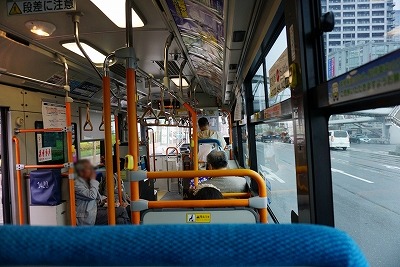 大阪市バス車内