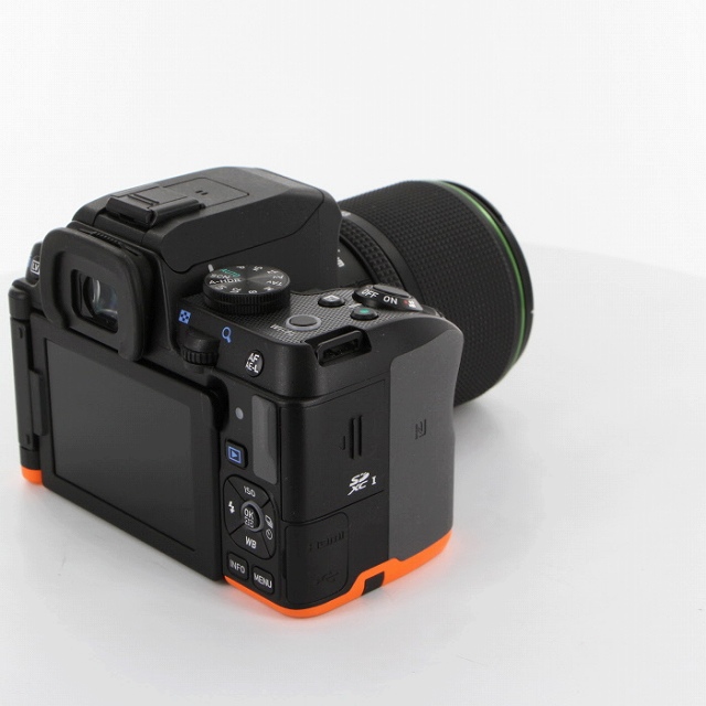 入荷情報】旅行カメラに最適な１台！ペンタックスK-S2(ブラック ...