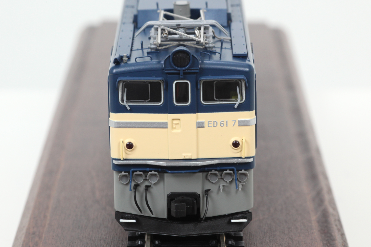 爆買い安いマイクロエースED61型電気機関車 （ED61-7・青色・中央線） H-7-017 機関車