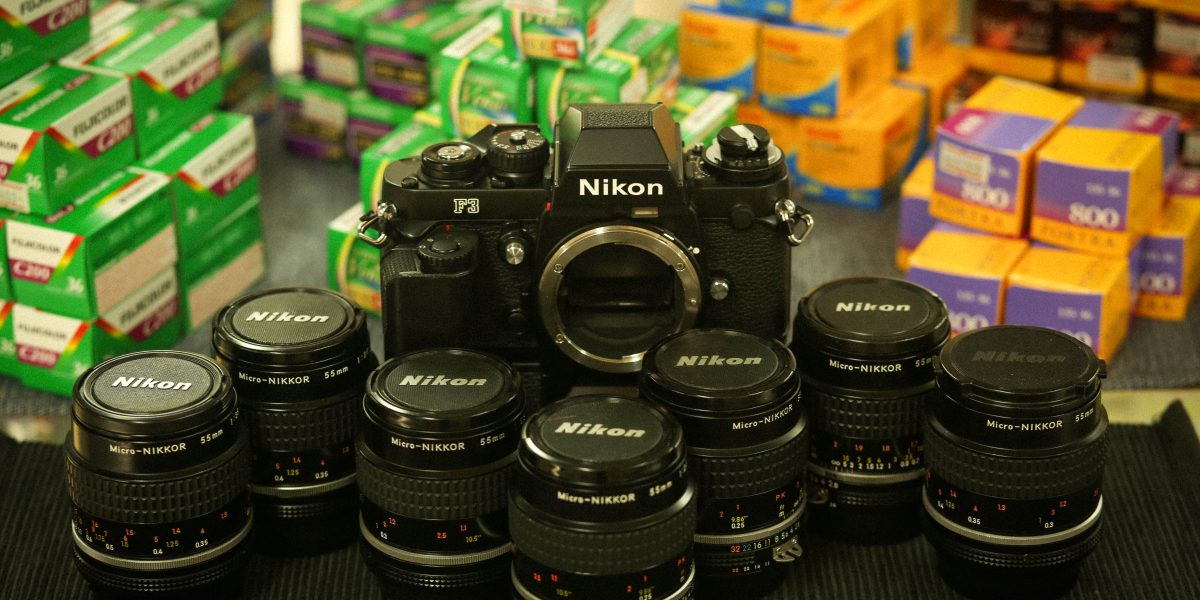 【GW限定特価！】NIKON F3 フィルム一眼レフカメラ　レンズ付き