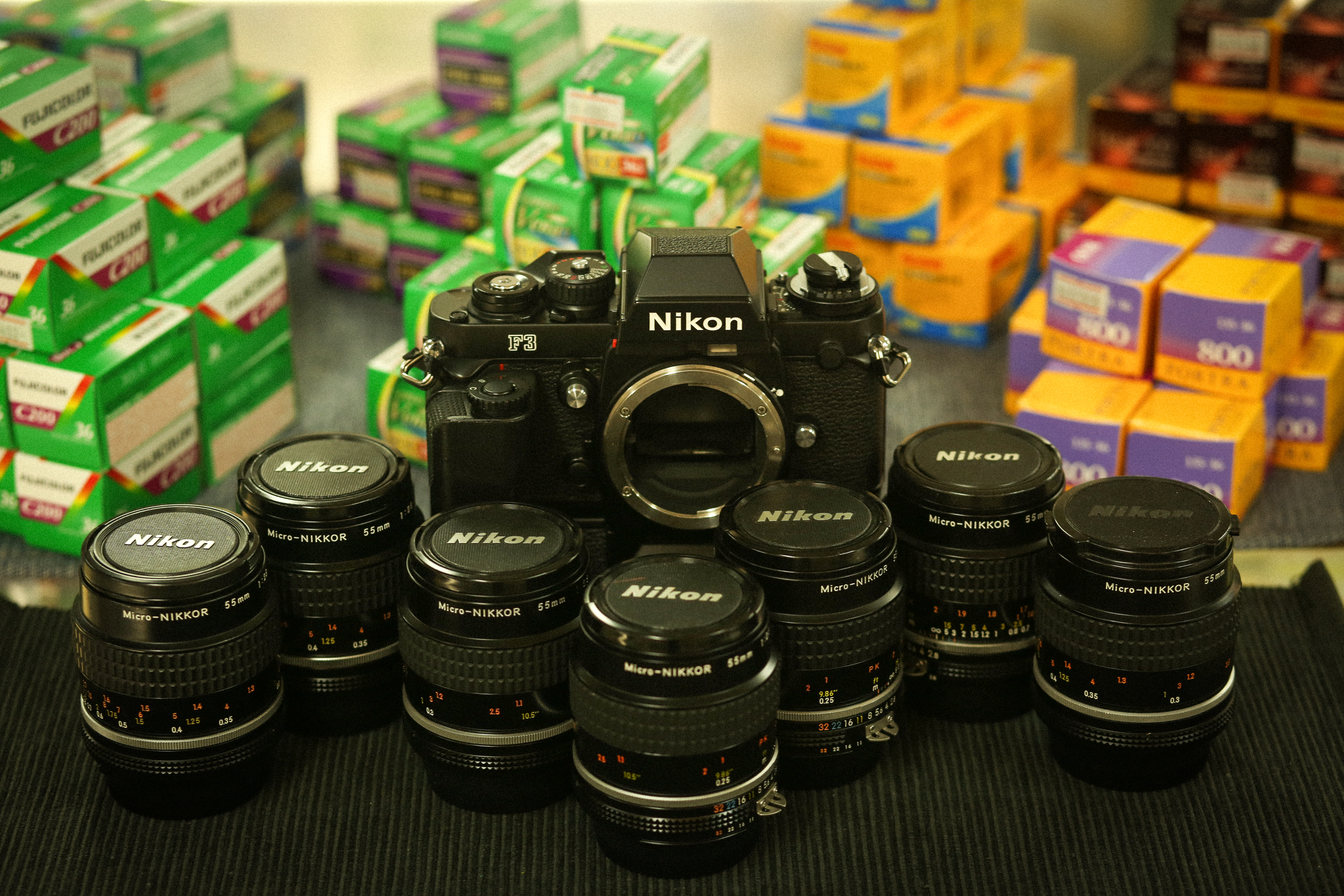 ニコン　NIKON　F3　フィルム一眼レフカメラ　レンズ2本セット
