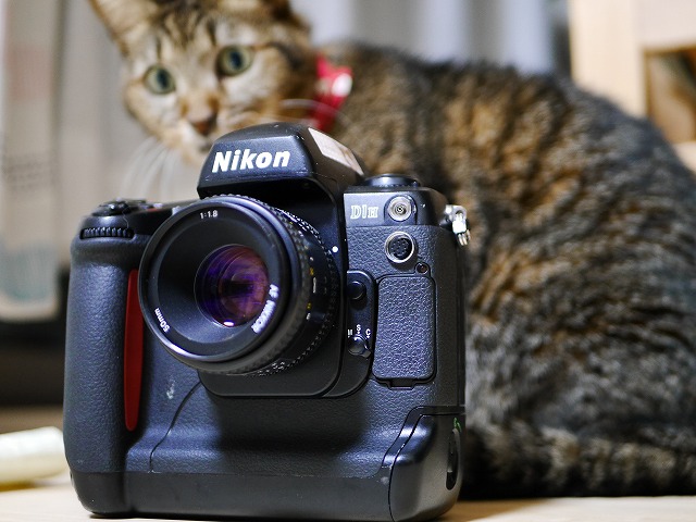 ◎作動品◎Nikon EM+Nikkor 50mm f1.8 Aiフィルムカメラ