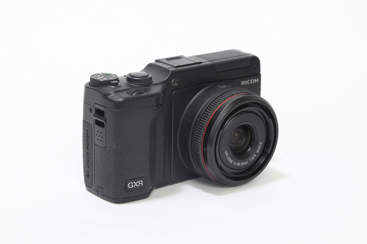 RICOH GXR デジカメ現役でまだ動きます - デジタルカメラ