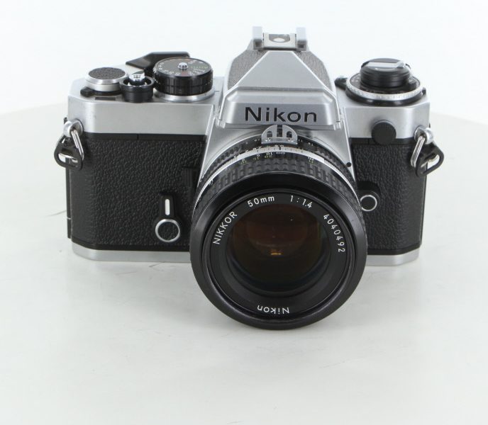 Nikon  FE  フイルムカメラ