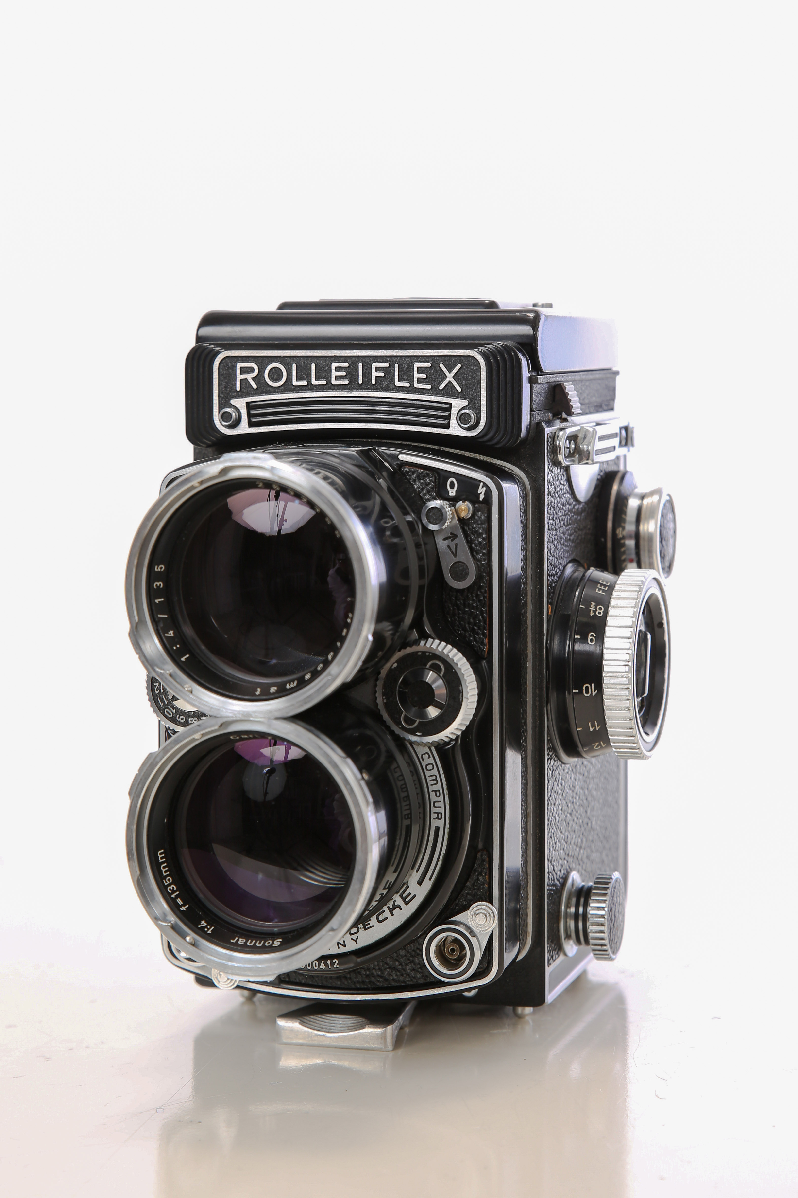 【カテゴリ】 新品 純正品 Rolleiflex 二眼 2.8FX/2.8F用 カメラケースの通販 by yoshi's shop｜ラクマ カメラケー