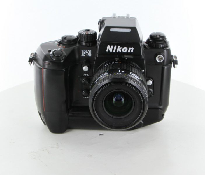 フィルムカメラNIKON F4 と レンズ - フィルムカメラ