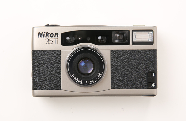 高級　コンパクト　フィルムカメラ　Nikon35Ti ニコン35Ti付属品