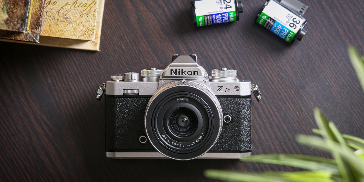 Nikon Z fc 16-50 VR SLレンズキット
