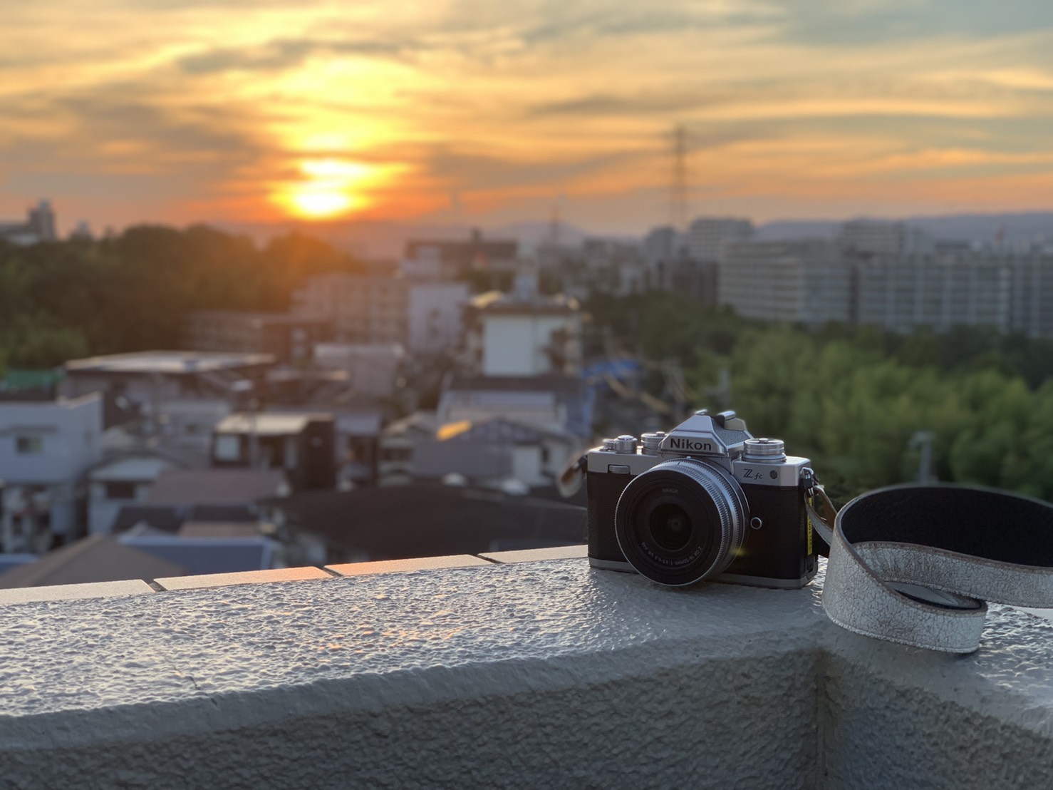 【美品】Z FC 16-50 VR SLレンズキット(液晶保護フィルム貼付け済)Nikon