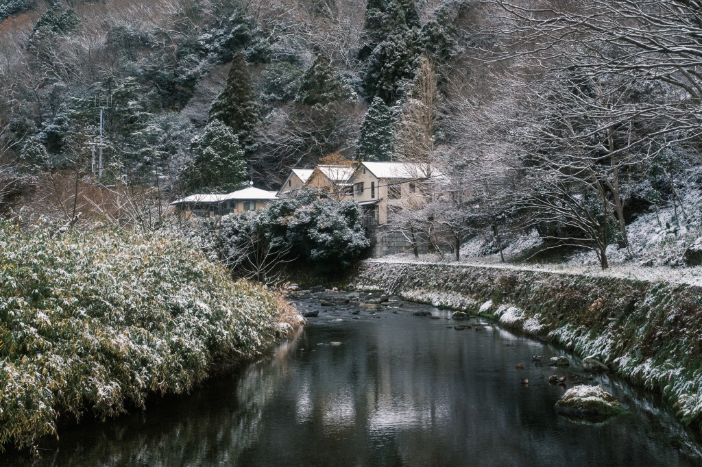 雪の積もった京都八瀬