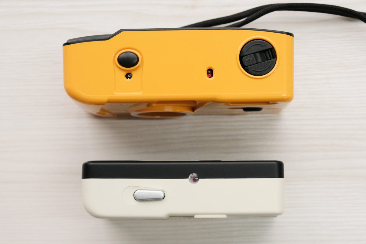 Reto Ultra wide and slim　Kodak M38とのサイズ比較