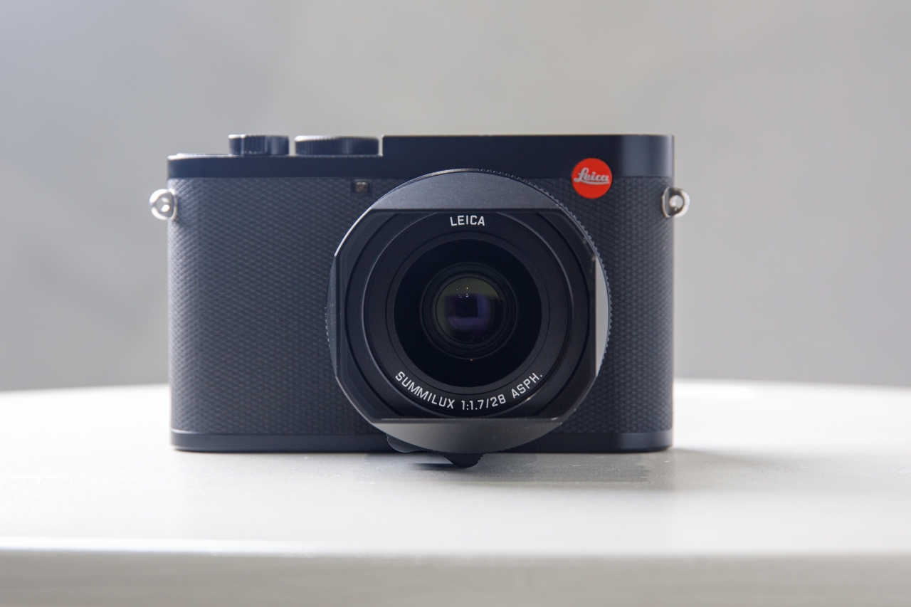 Leica Q2 前面